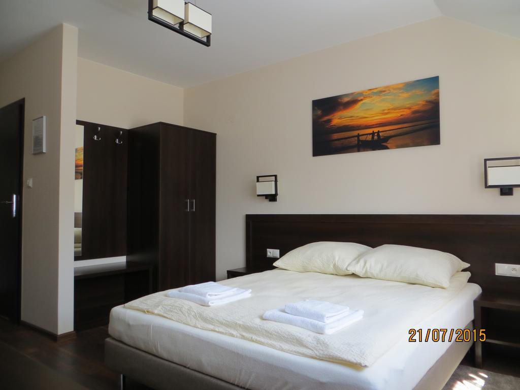 Hotel Pod Chelmem Ropa Esterno foto