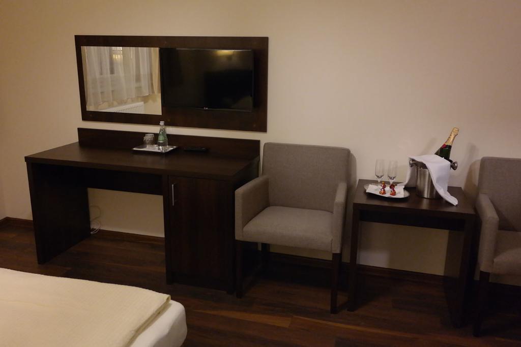 Hotel Pod Chelmem Ropa Camera foto